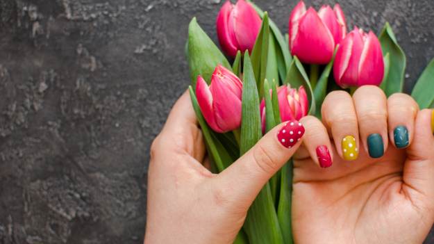 Ekspertka zdradza: te stylizacje paznokci będą..